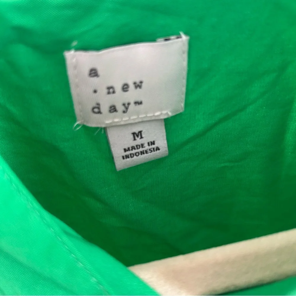 Target A New Day Vibrant Green Oversized Button Down Size M - Picture 4 of 5